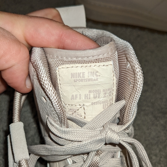 AF1 SE utility - Picture 5 of 12